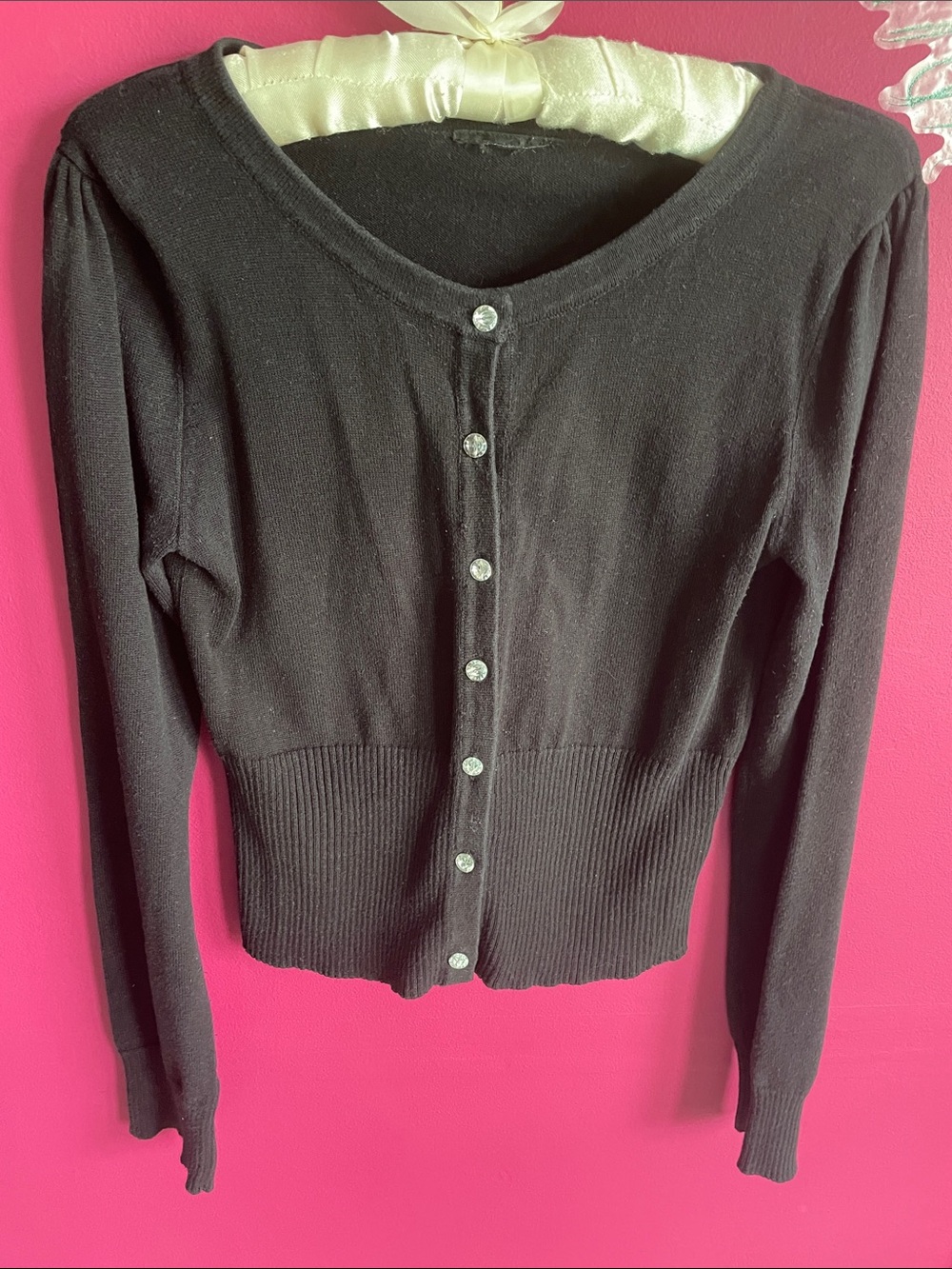 Black Button-Front Cropped Cardigan